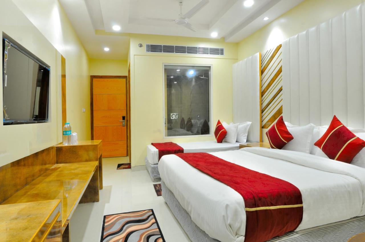 Hotel Worth Newly Bulit - New Delhi Exterior photo
