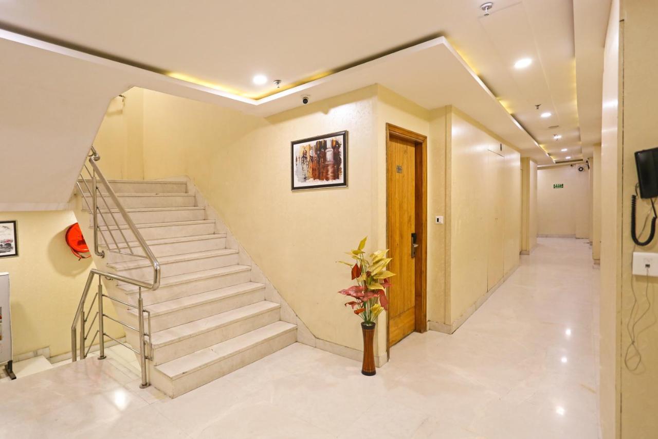 Hotel Worth Newly Bulit - New Delhi Exterior photo