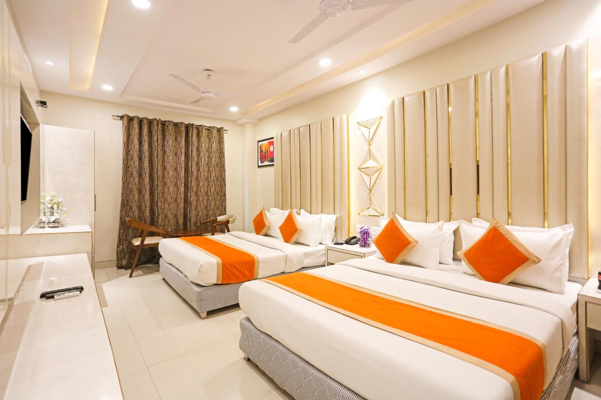 Hotel Worth Newly Bulit - New Delhi Exterior photo